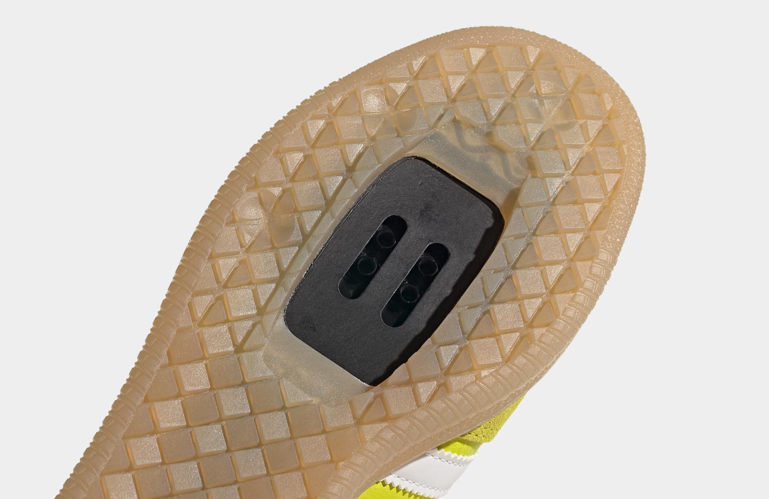 Adidas VeloSamba: urbaner Cycling Sneaker mit Style und Funktionalität 4 adidas velosamba urban cycling sneaker detail