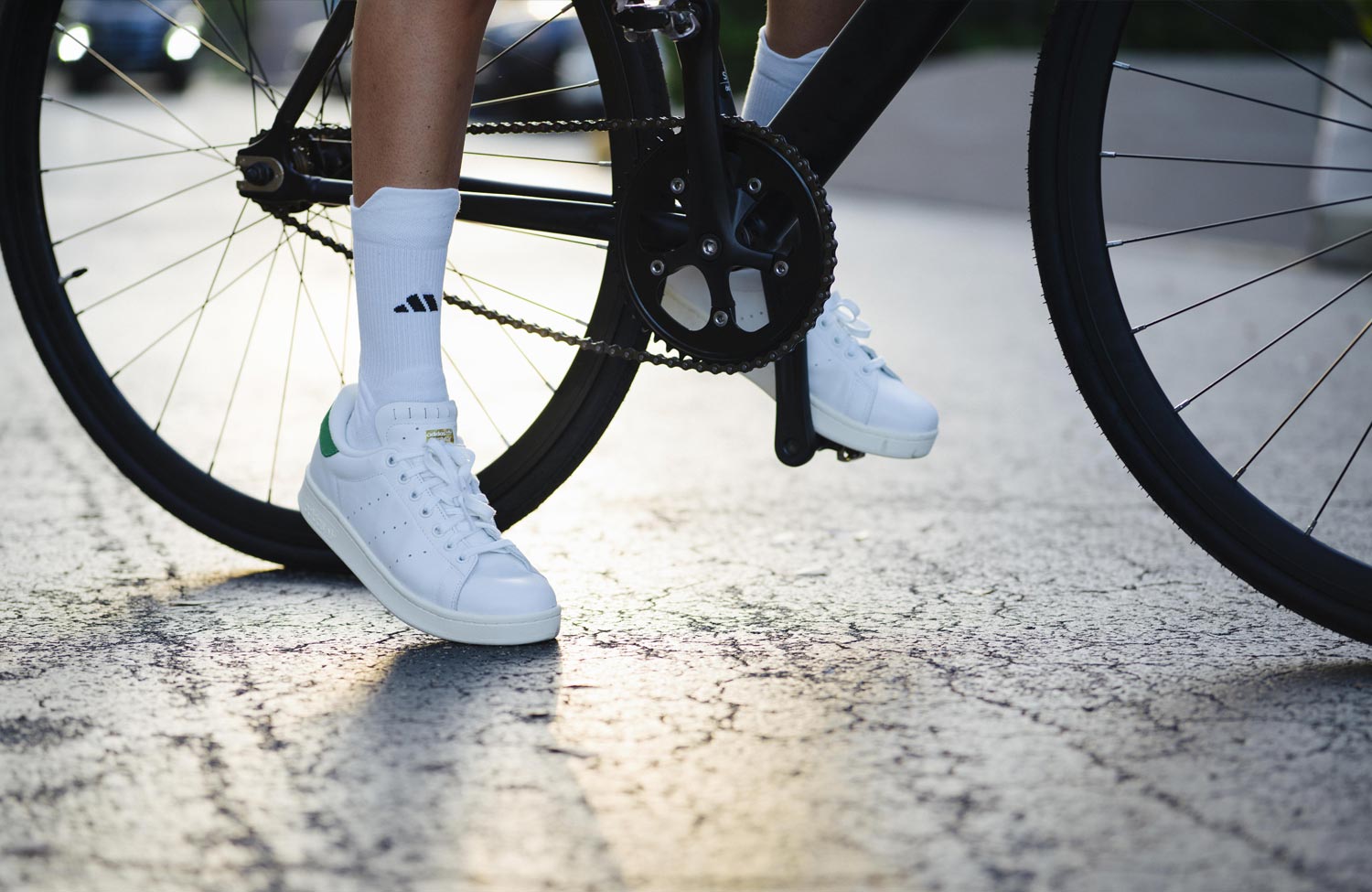 Adidas VeloStan Smith: die Neuinterpretation des ikonischen Sneakers fürs Fahrrad 2 Adidas VeloStan Smith Klickpedal Bike Sneaker 2