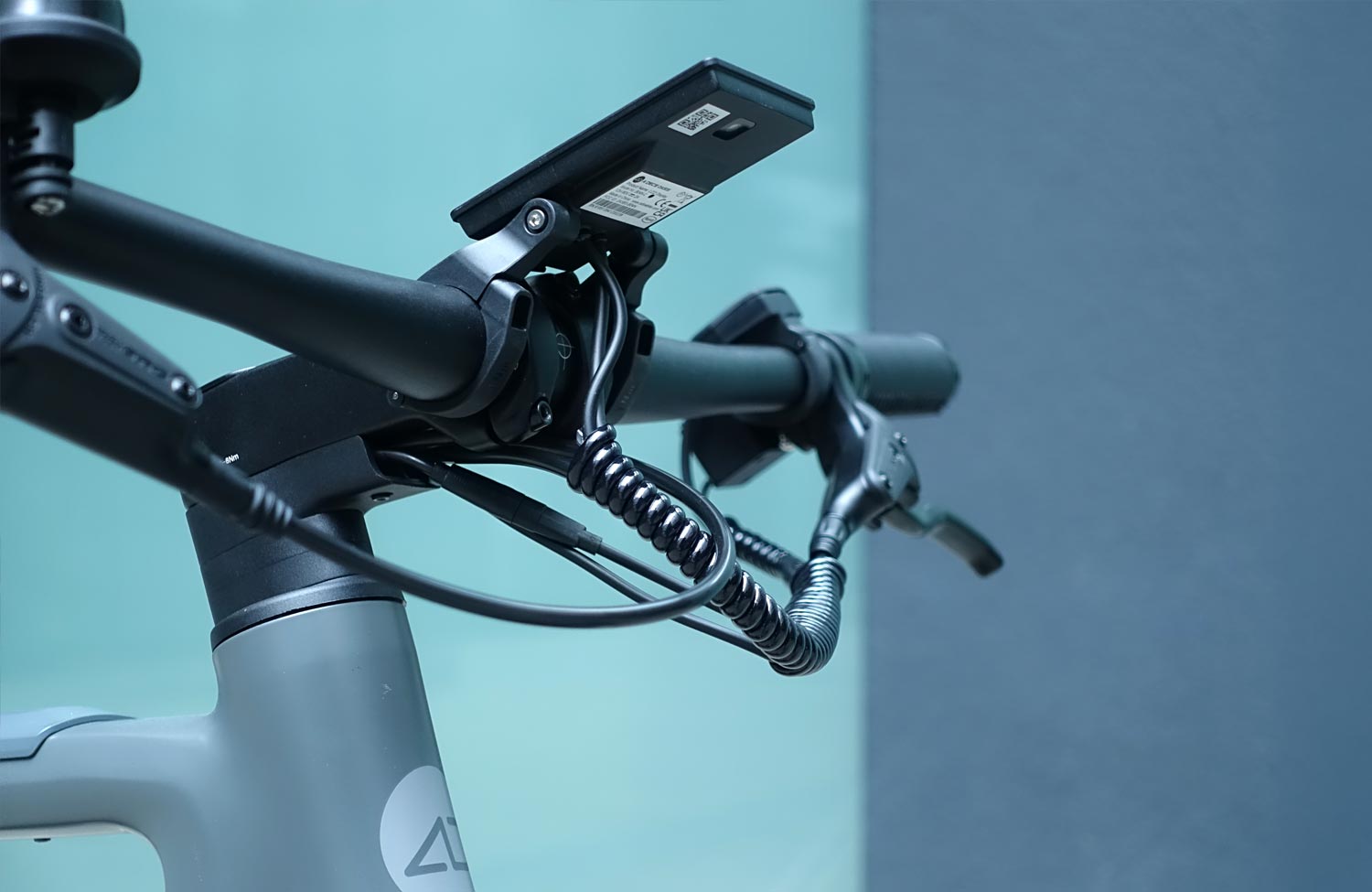 Modern technology for small money: our review of the ADO Air 30 Ultra with innovative automatic transmission 2 ADO Air 30 Ultra Test Review Urban E Bike Cockpit