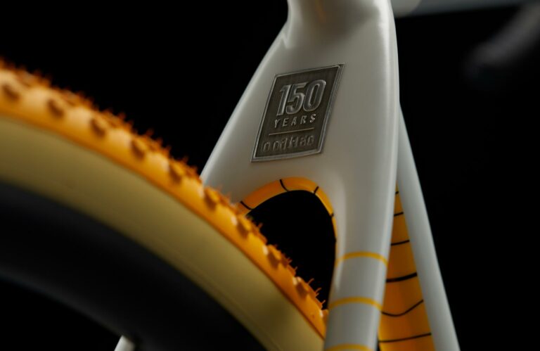 Continental-150-Limited-Edition-Gravel-Bike-Open