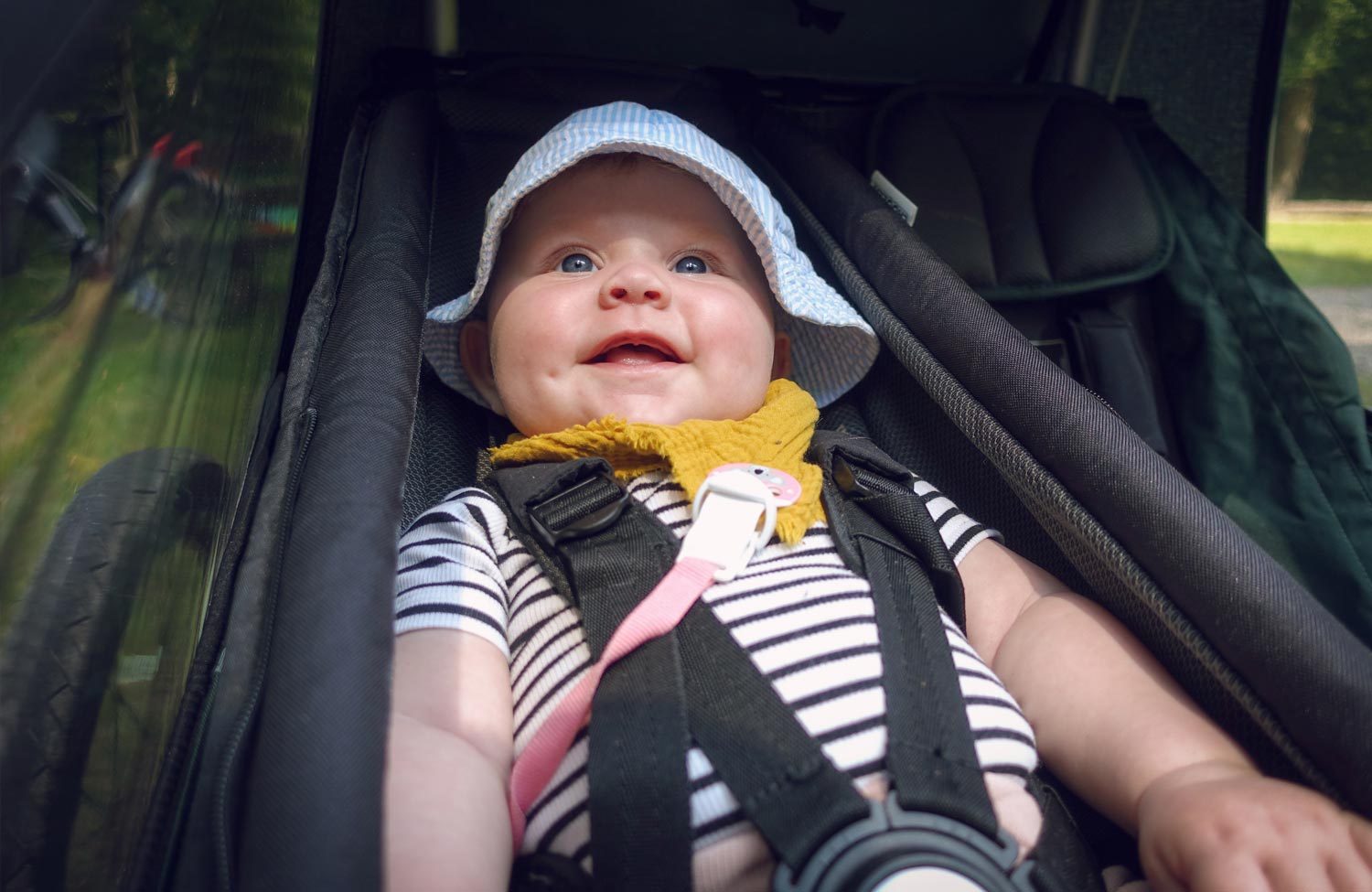 Die erste Saison mit Kinder-Fahrradanhänger: der Croozer Kid Vaaya im Test 9 Croozer Kid Vaaya 2 Test Review Happy Kiddo