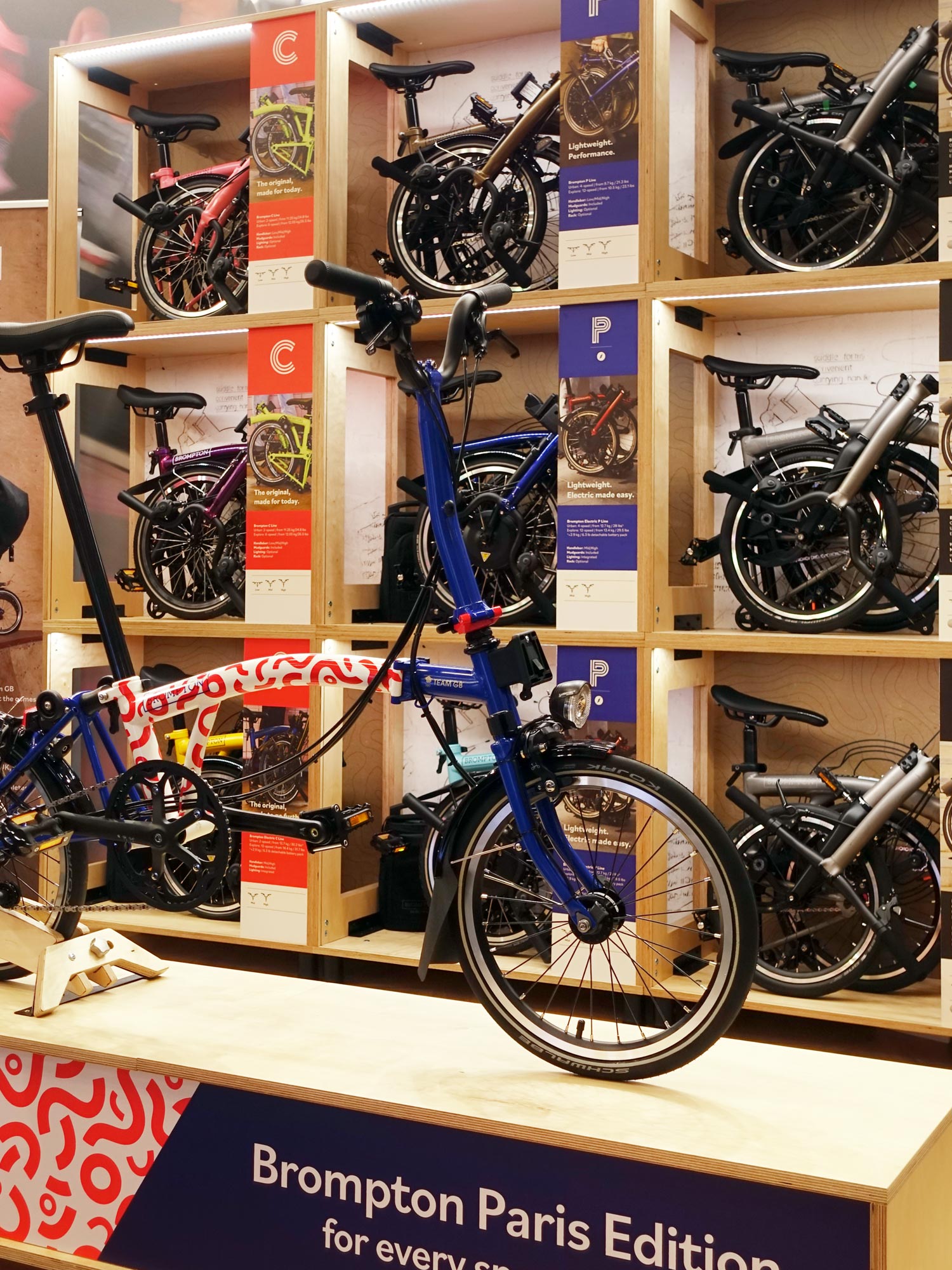 Urban Bike Highlights: Die Neuheiten der Eurobike 2024 im Messerundgang 47 Eurobike 2024 Brompton Paris Edition