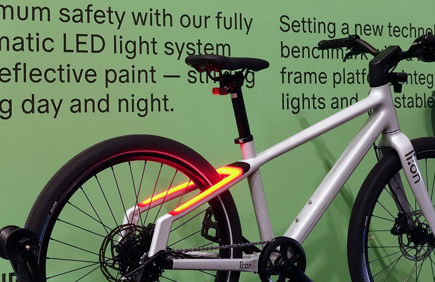 Urban Bike Highlights: Die Neuheiten der Eurobike 2024 im Messerundgang 49 Eurobike 2024 Lion Kids Bike Detail