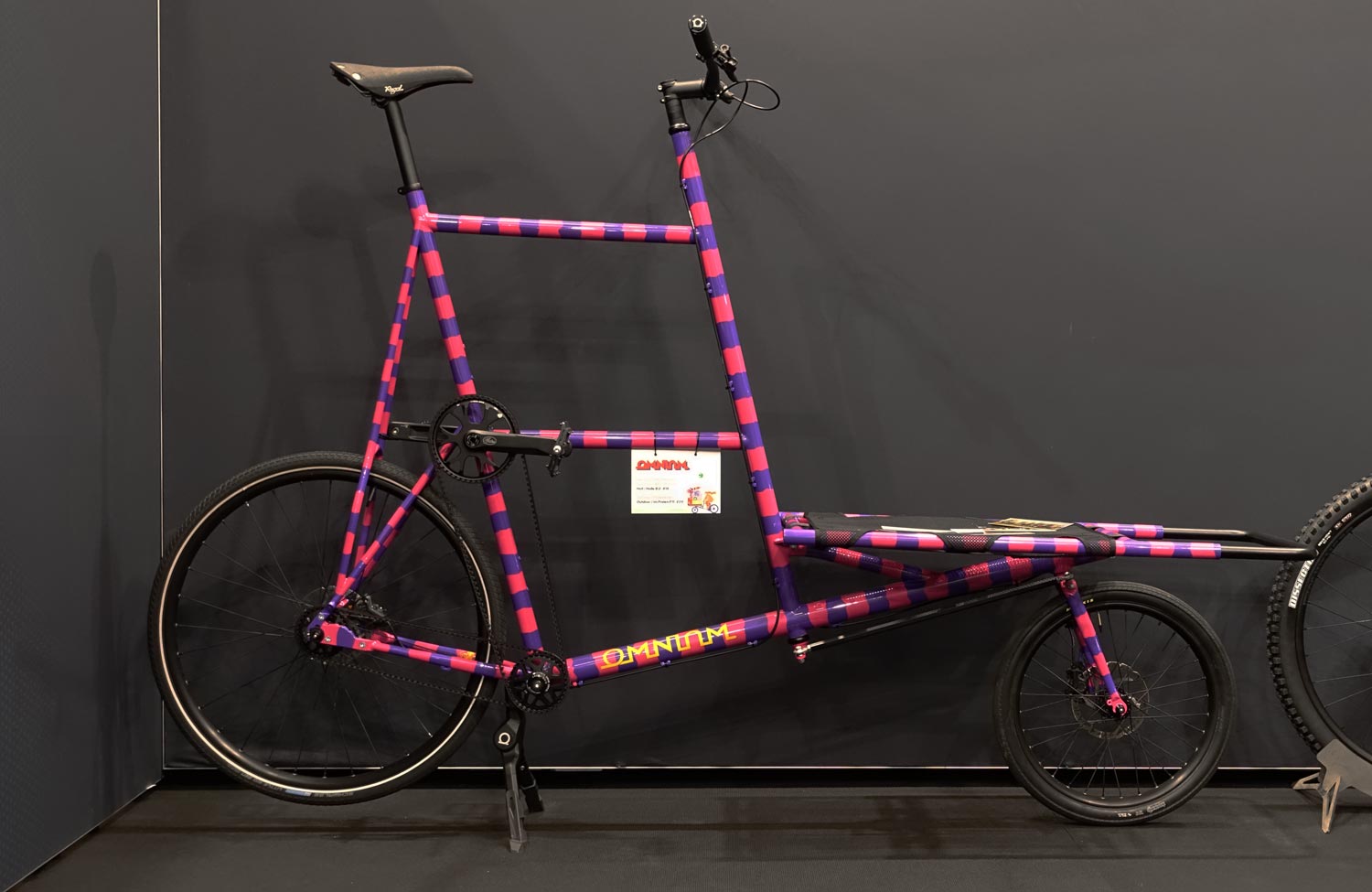 Urban Bike Highlights: Die Neuheiten der Eurobike 2024 im Messerundgang 32 Eurobike 2024 Omnuim Custom Cargo Bike Gates Carbon Drive