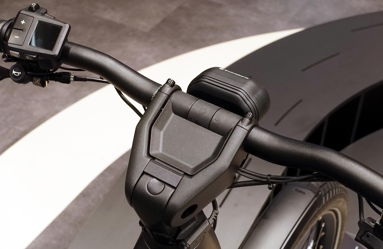 Urban Bike Highlights: Die Neuheiten der Eurobike 2024 im Messerundgang 6 Eurobike 2024 Riese Mueller Delight5 Cockpit