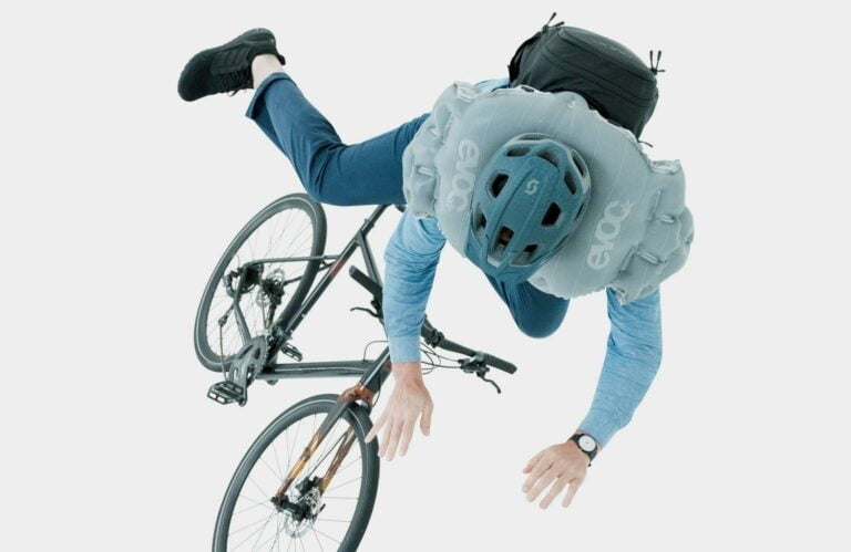 EVOC-Fahrrad-Airbag-Schulter-Ruecken