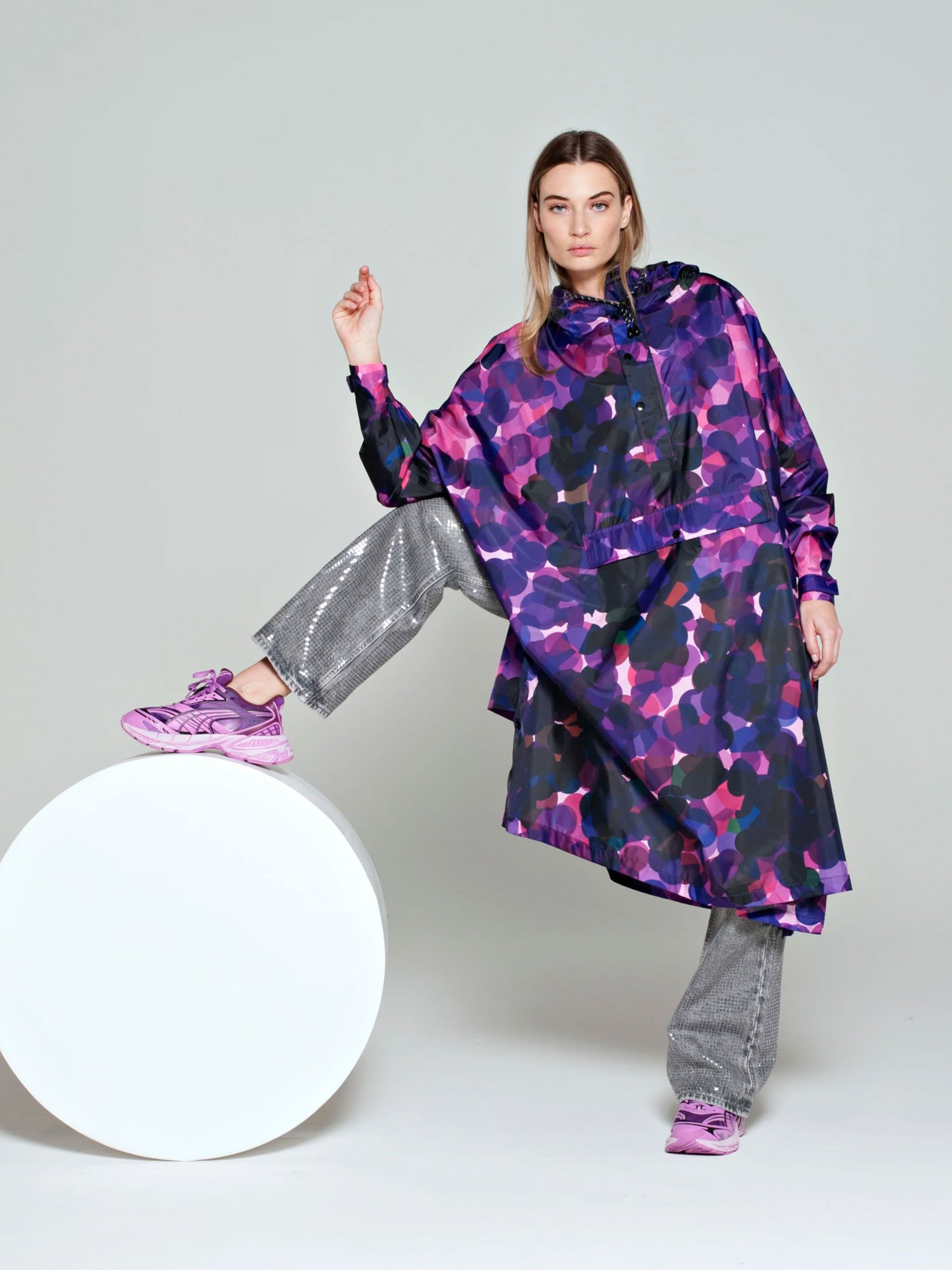 Gut gelaunt durch den Regen: Regenponchos von Rainkiss 1 Fahrrad Fashion Regenponcho Rainkiss 5