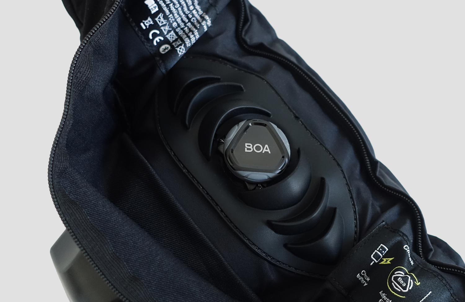 Jetzt auch Hövding: die Macher des Airbags für Radfahrende sind insolvent! 4 Hovding Airbag Fahrradhelm Test BOA System