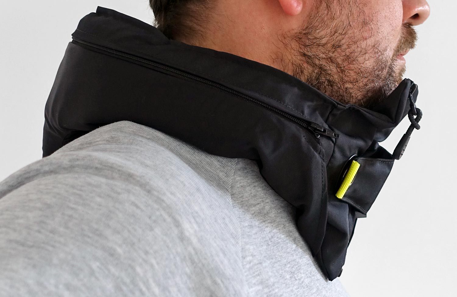 Jetzt auch Hövding: die Macher des Airbags für Radfahrende sind insolvent! 3 Hovding Airbag Fahrradhelm Test Getragen Hals 1