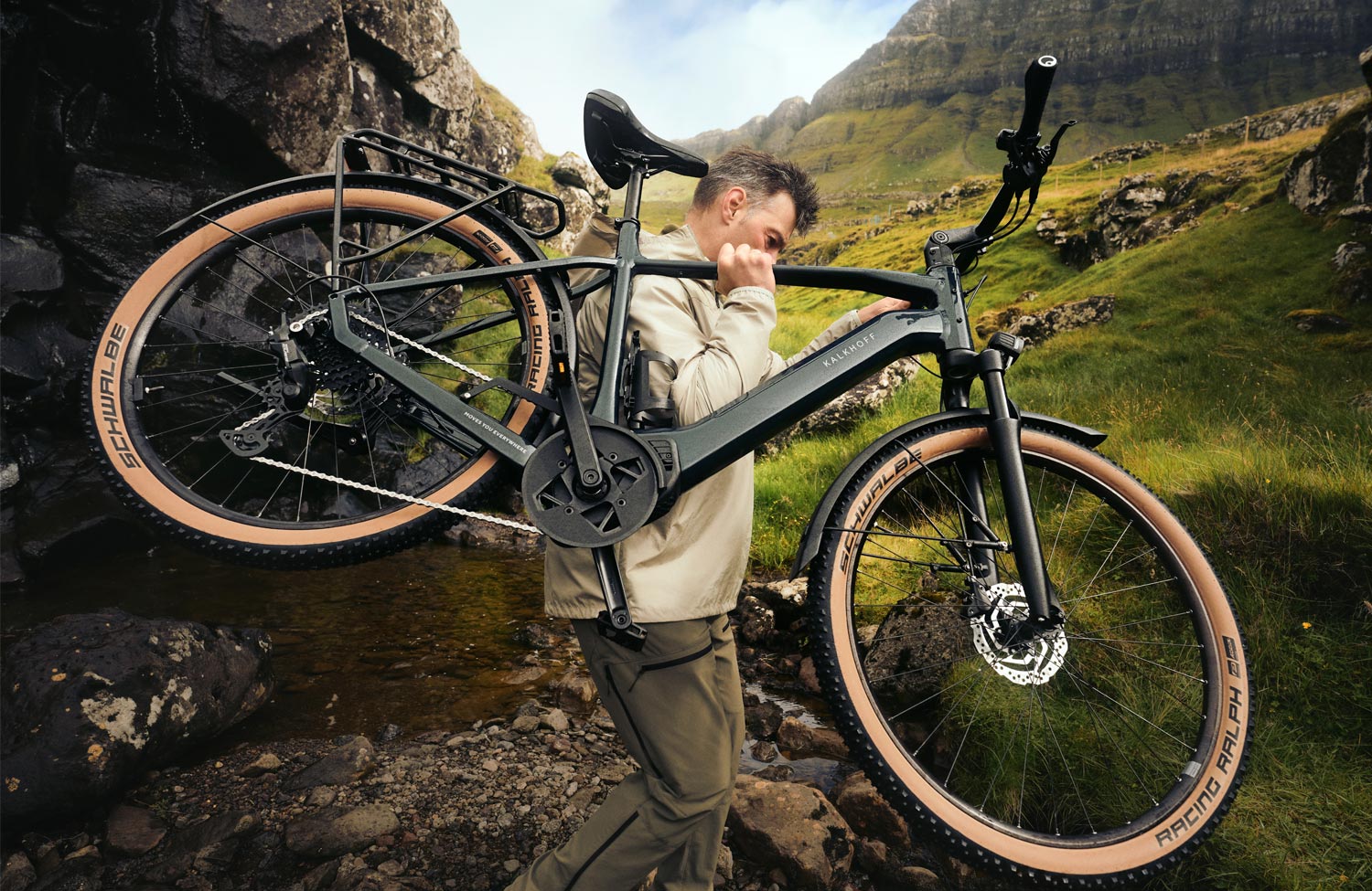 Image, Endeavour und Entice: die neuen Kalkhoff Light E-Bikes für 2024 12 Kalkhoff Entice L Advance Light Urban SUV E Bike Mood