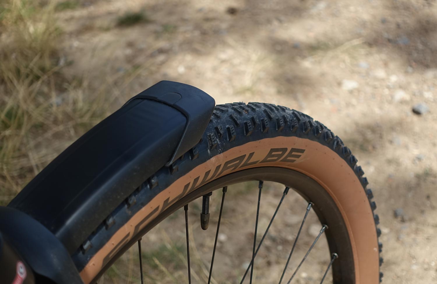 Kalkhoff Entice L Advance im Test: Leichtes SUV E-Bike für Alltag und Abenteuer 4 Kalkhoff Entice Light Test Review SUV E Bike Reifen