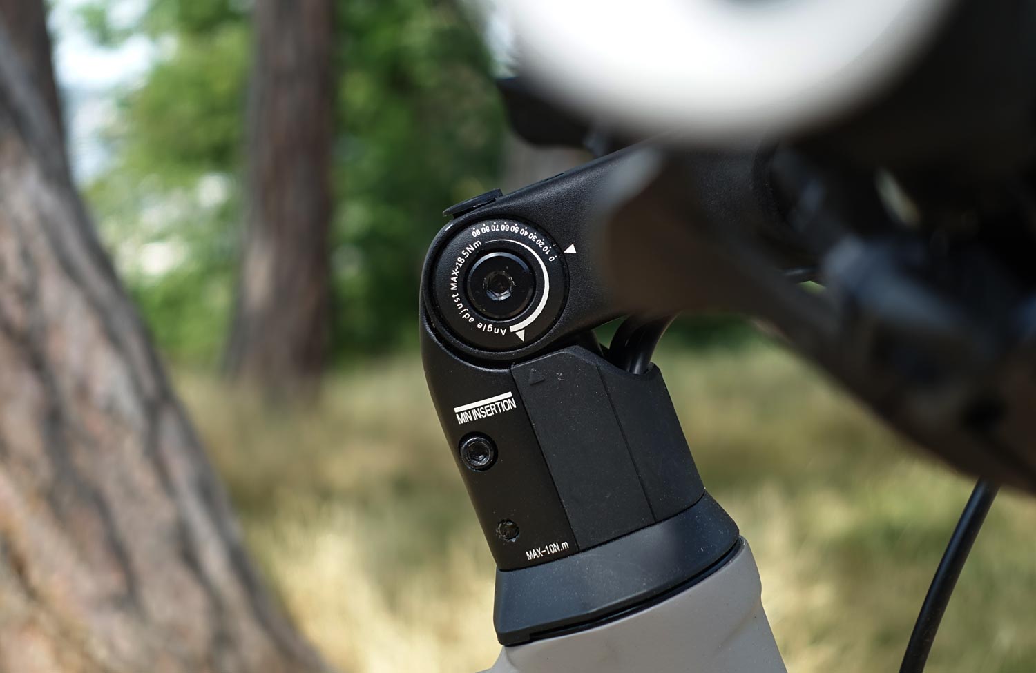 Kalkhoff Entice L Advance im Test: Leichtes SUV E-Bike für Alltag und Abenteuer 5 Kalkhoff Entice Light Test Review SUV E Bike Vorbau