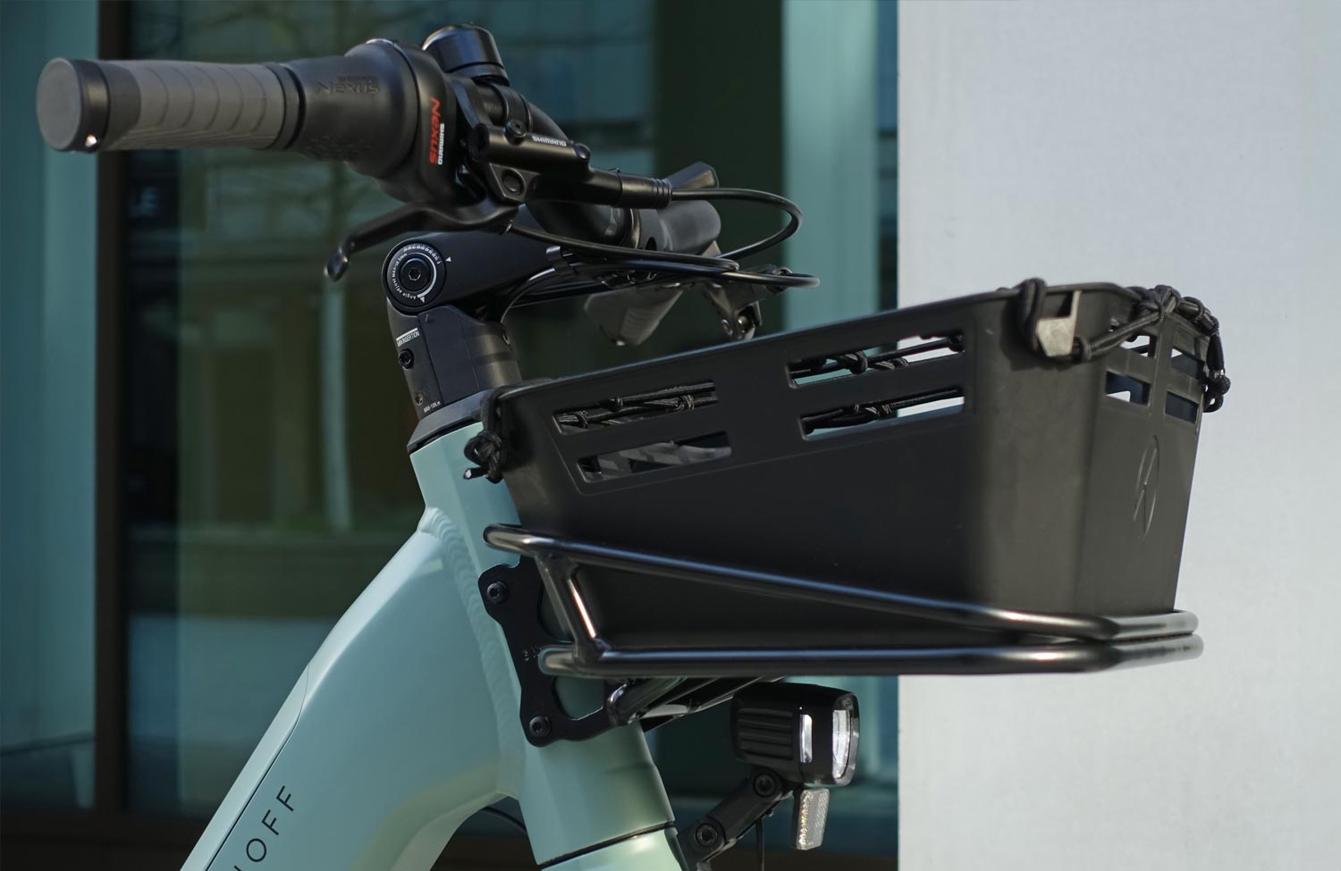 Kalkhoff Image L Advance im Test: Attraktives City-Bike mit leichtem E-Antrieb 8 Kalkhoff Image L Advance Test Review Lightweight Frontgepaecktraeger