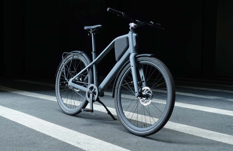 Lemmo-One-Riemen-Smart-Urban-E-Bike-Gates-Carbon-Drive-Singlespeed