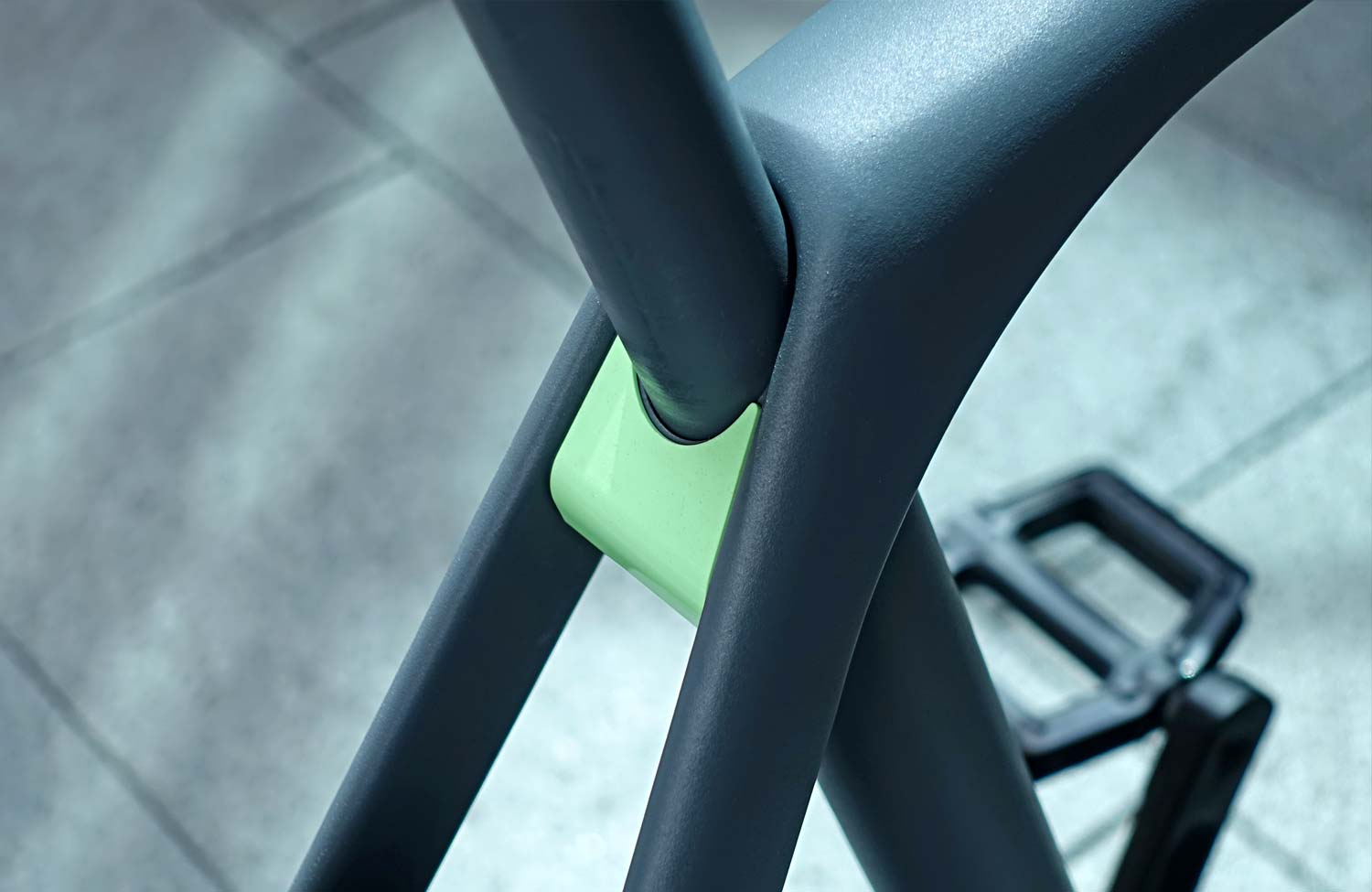 Smartes E-Bike mit manuellem Modus: das Lemmo One im Test 7 Lemmo One Test Smart Urban E Bike Review Seatpost