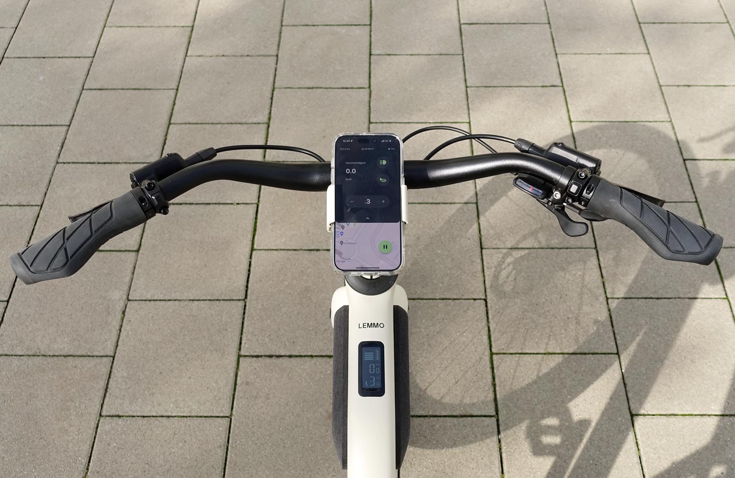 Smart Bike ohne Schwächen? Lemmo One MK2 ST im Test mit neuer Komfort-Ausstattung 17 Lemmo One Urban Edition Test Review MK2 Komfort Lenker
