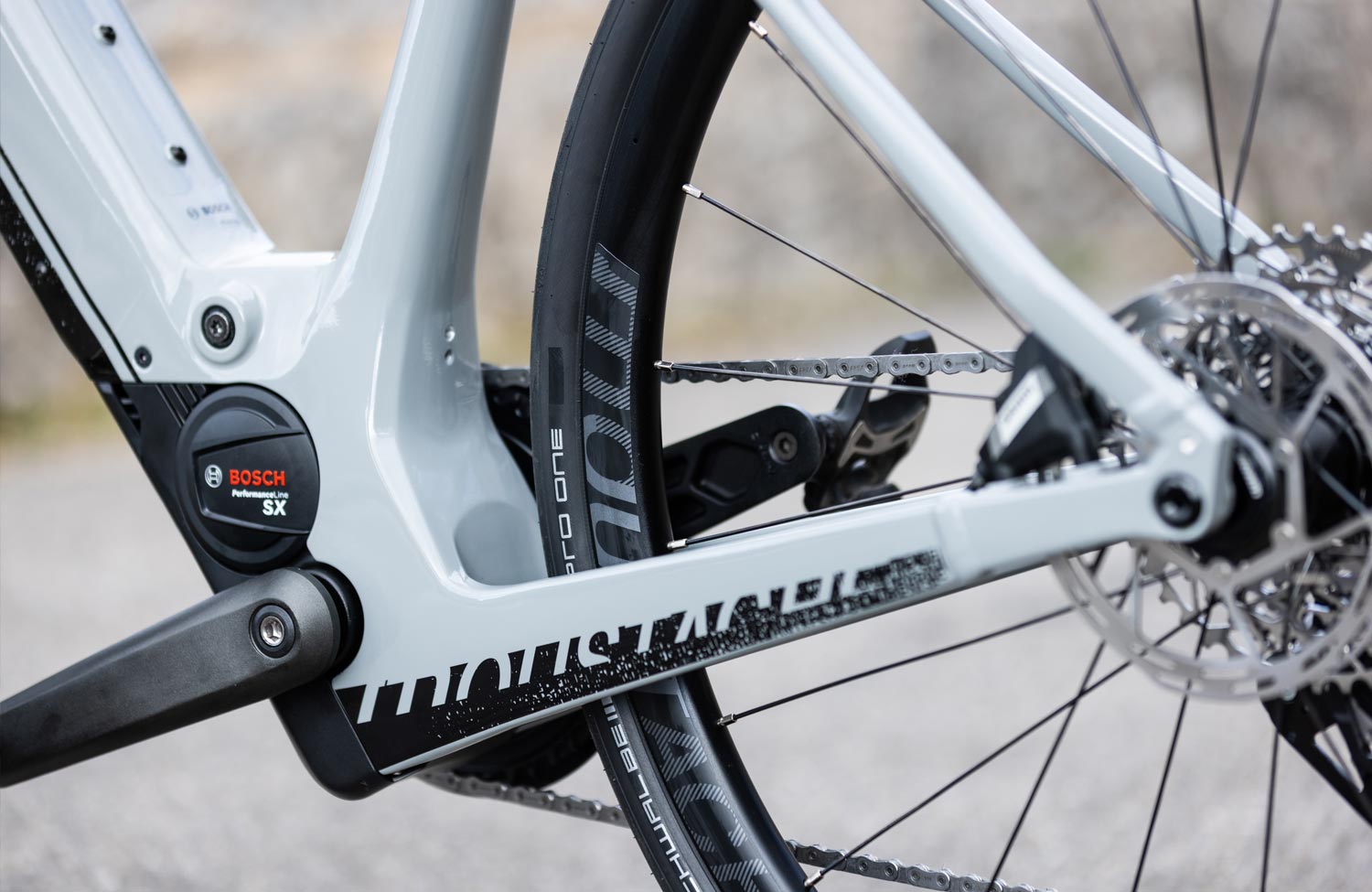 Für Gravel, Alltag und alles dazwischen: die neuen Moustache Dimanche E-Bikes 3 Moustache Dimanche Bosch SX Motor