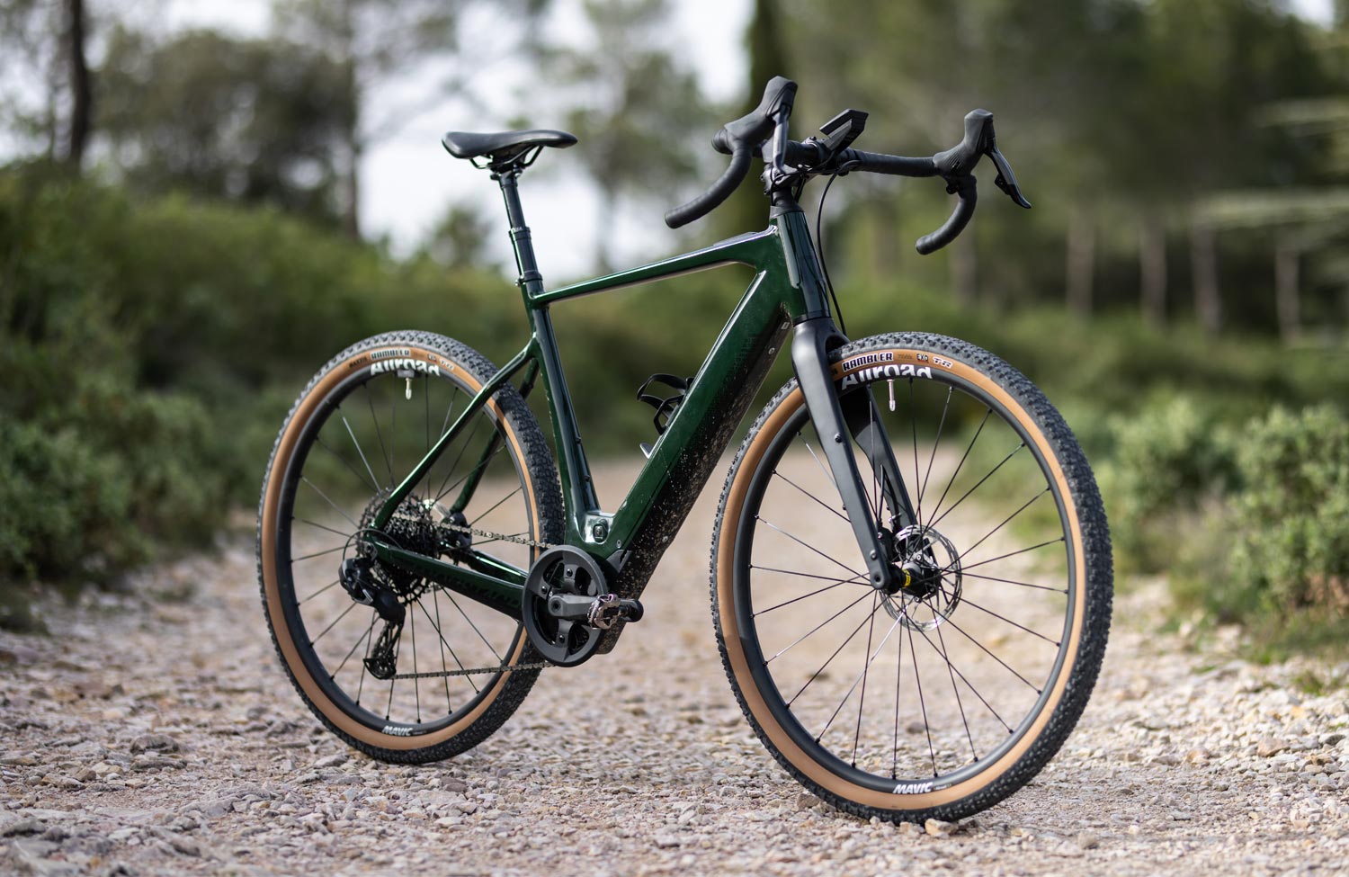 Für Gravel, Alltag und alles dazwischen: die neuen Moustache Dimanche E-Bikes 15 Moustache Dimanche Gravel 28 6 Mood
