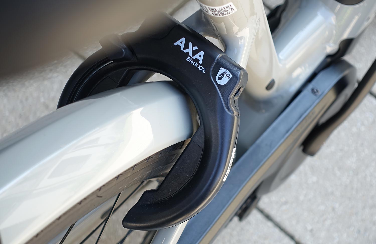 Moustache Lundi 27.6 test: a timeless classic with modern features 14 Moustache Lundi 27 Test Review AXA Schloss