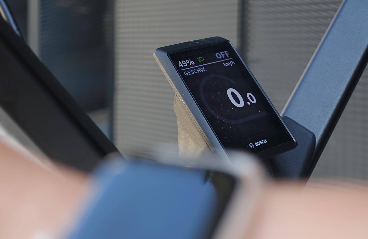 Moustache Lundi 27.6 test: a timeless classic with modern features 6 Moustache Lundi 27 Test Review Bosch Kiox Display