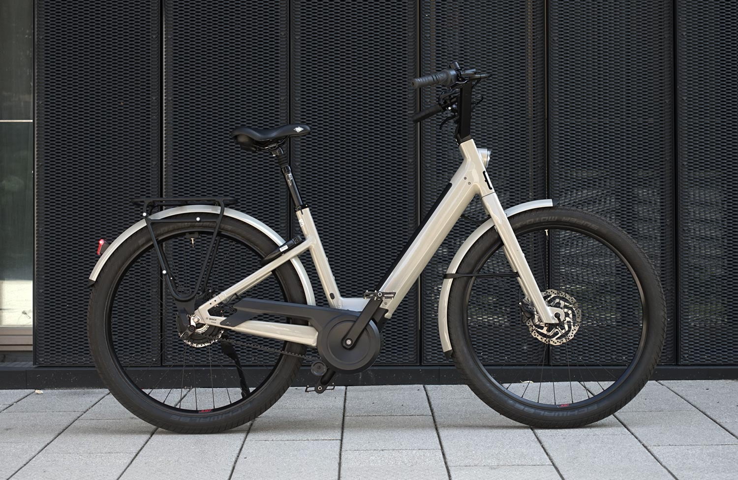 Moustache Lundi 27.6 test: a timeless classic with modern features 3 Moustache Lundi 27 Test Review Design