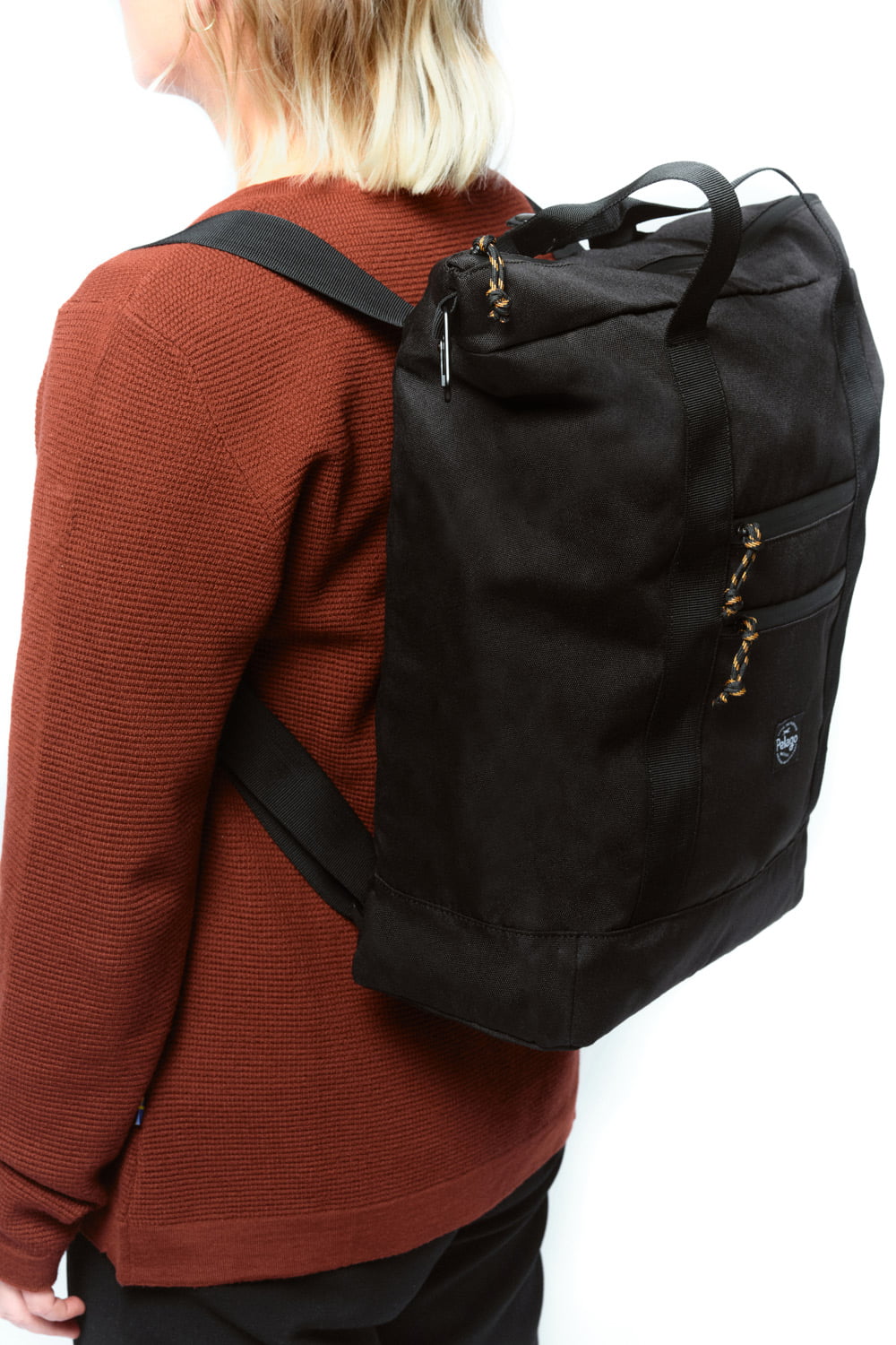 Gemacht für den Frontgepäckträger: die neuen Fahrradtaschen von Pelago 5 pelago bags totepack black m backpack2