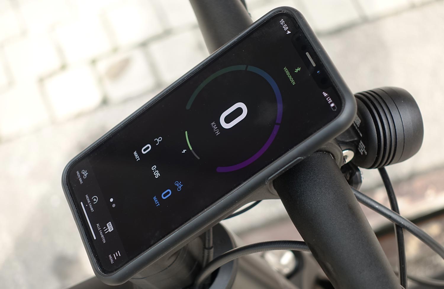 Bestens vernetzt: das UBN Five Silent von Riese & Müller mit Nabenschaltung und Zahnriemen im Test 13 Riese Mueller UBN Five Silent Test Review App