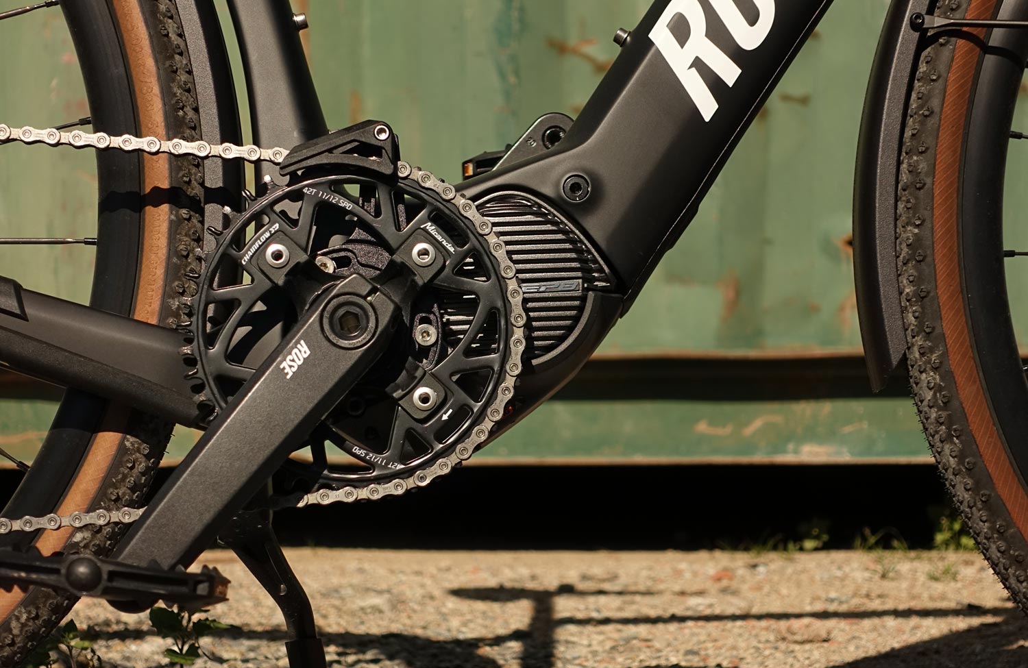Maximale Power, minimales Gewicht: das Rose Backroad Plus EQ Flatbar im Test 2 Rose Backroad Plus EQ Flatbar Test Review Shimano EP8