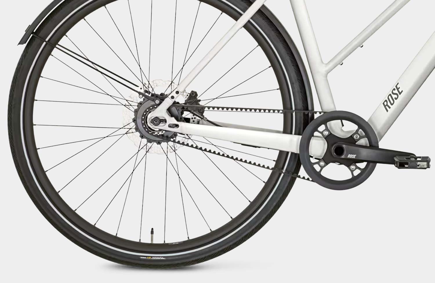 Rose Sneak Plus MidStep: das Singlespeed-Bike ist nun auch mit Komfortrahmen zu haben! 1 Rose Sneak Plus MidStep Singlespeed E Bike 2023 Belt Drive