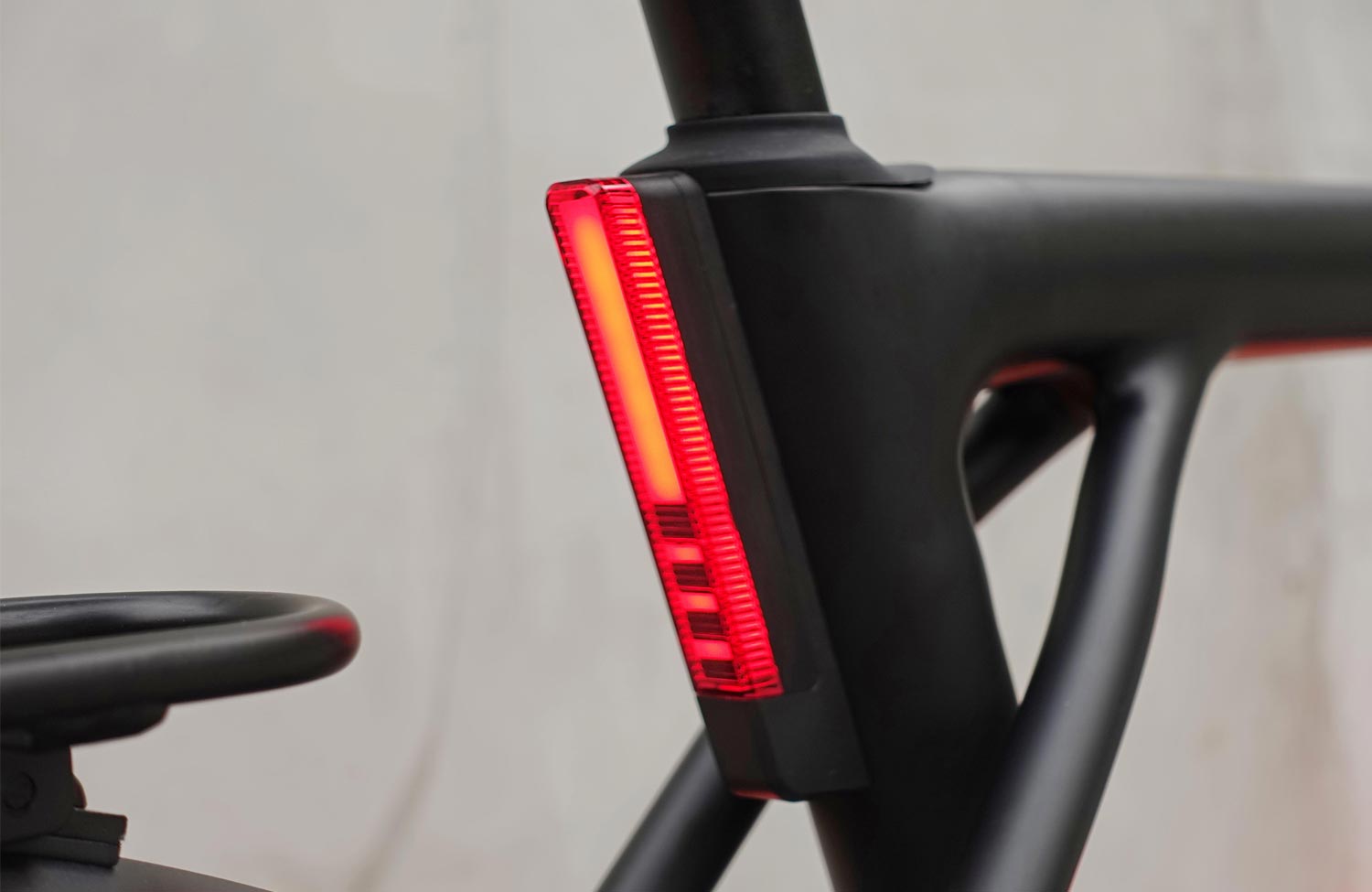 Tenways CGO 009 in the test: the new smart bike with GPS tracking, boost button and a new motor 9 Tenways CGO 009 Test Review Urban Smart Bike Licht