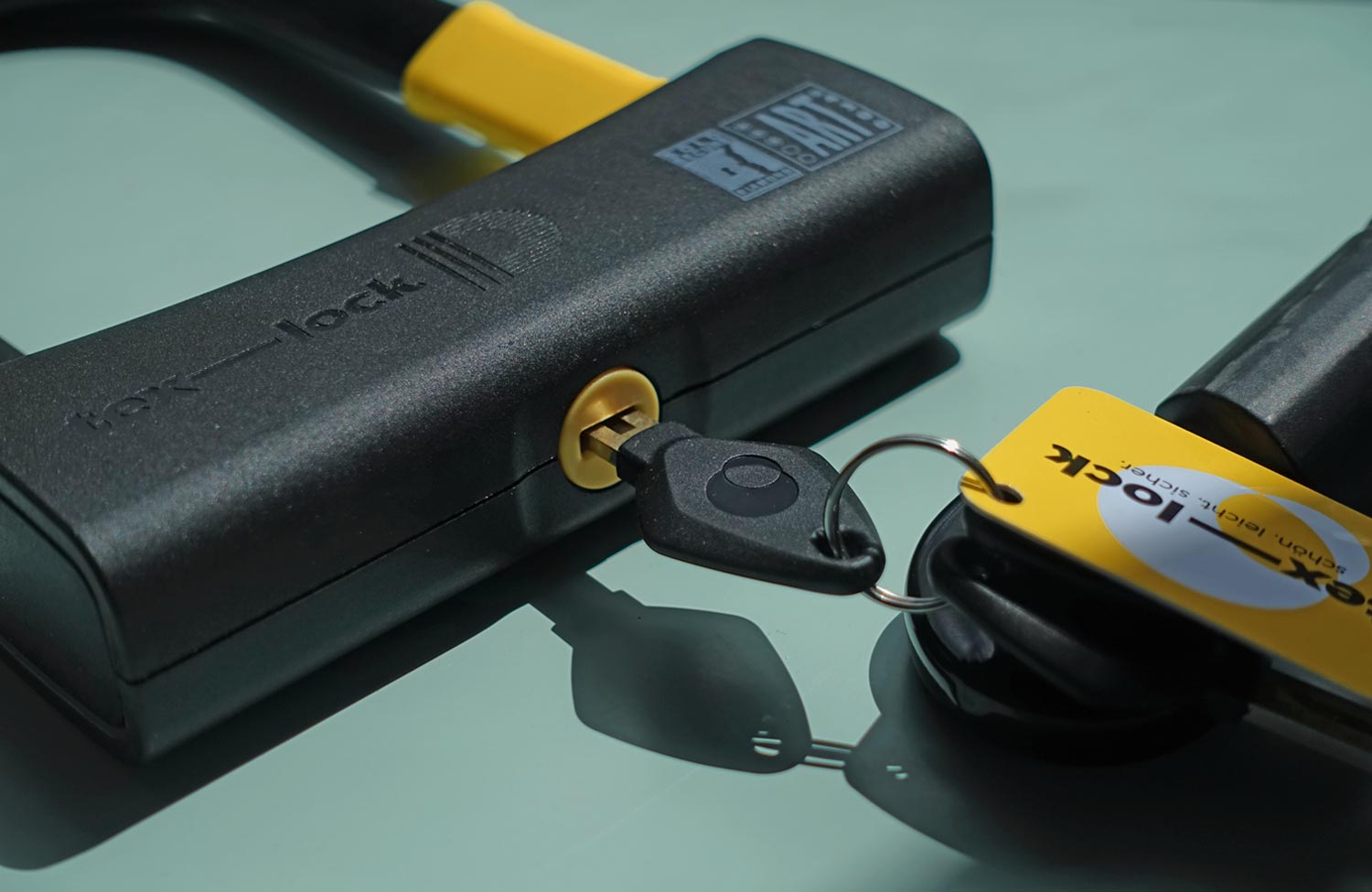 tex-lock D-lock im Test: Leichtes und sicheres Bügelschloss mit flexiblem Textilschloss 3 Texlock D Lock Test Review Leichtes Buegelschluss Fahrrad Detail