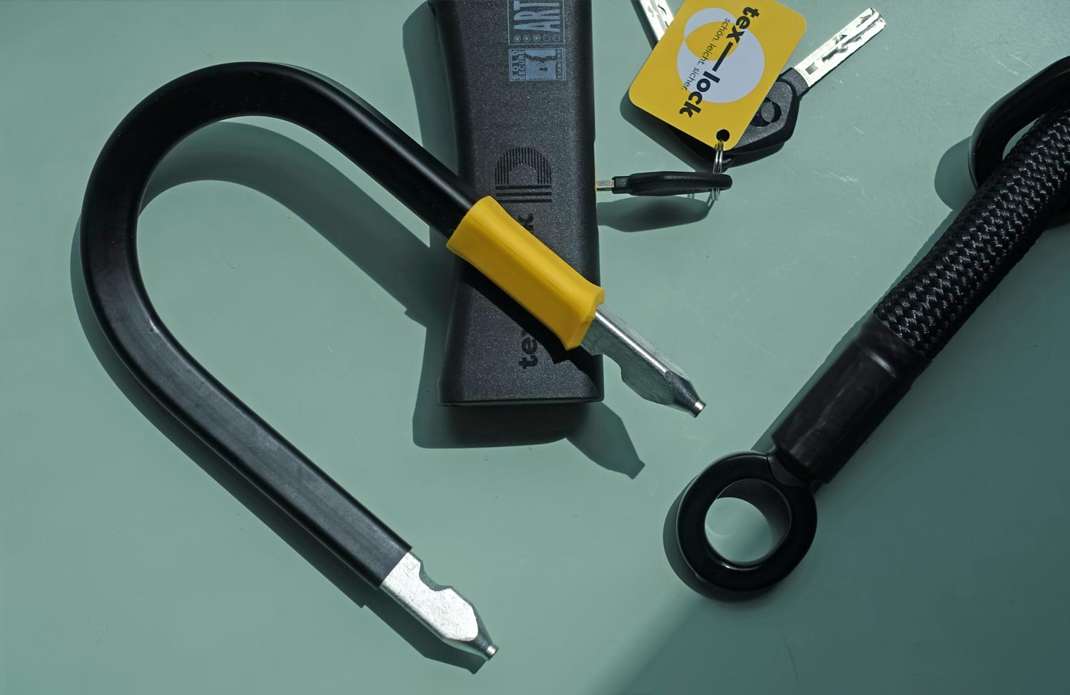 tex-lock D-lock im Test: Leichtes und sicheres Bügelschloss mit flexiblem Textilschloss 2 Texlock D Lock Test Review Leichtes Buegelschluss Fahrrad Eyelet
