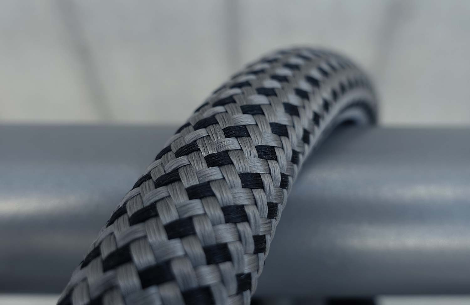Textiles und flexibles Fahrradschloss im Test: das tex–lock eyelet (2023) 5 texlock test review bike eyelet u lock electric grey 3