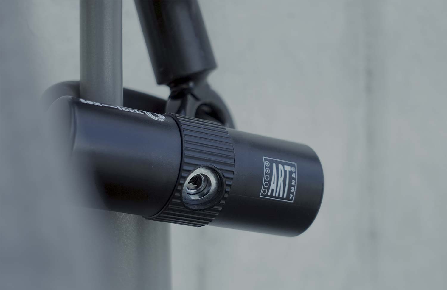 Textiles und flexibles Fahrradschloss im Test: das tex–lock eyelet (2023) 7 texlock test review bike eyelet u lock electric grey 6
