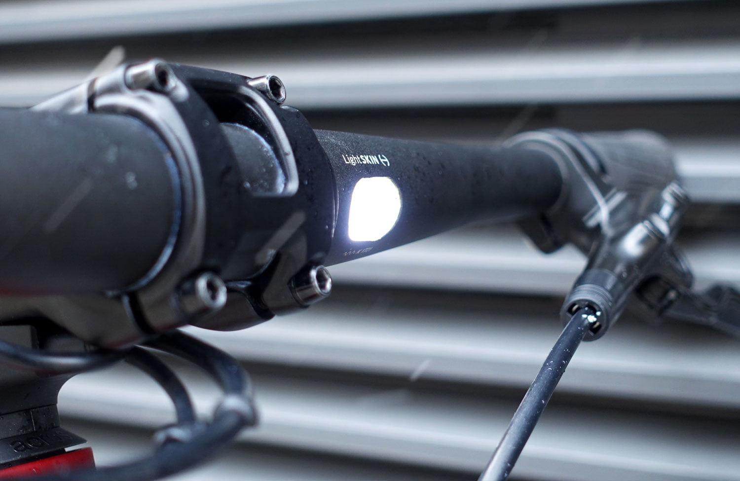 Einzigartig und elektrisch: der Stadtfuchs von Urwahn Bikes im Test 7 Urwahn Bikes Platzhirsch Test Urban E Bike Steel Handlebar