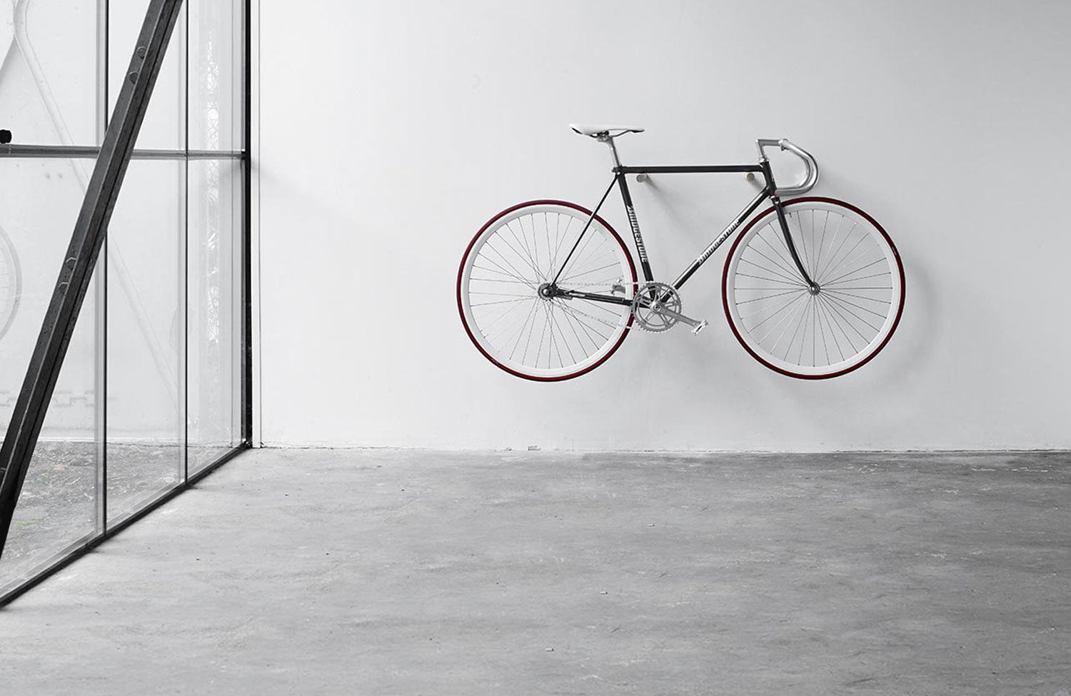 Wooden Bike Hook: Minimalistische Fahrradhalterung aus Holz