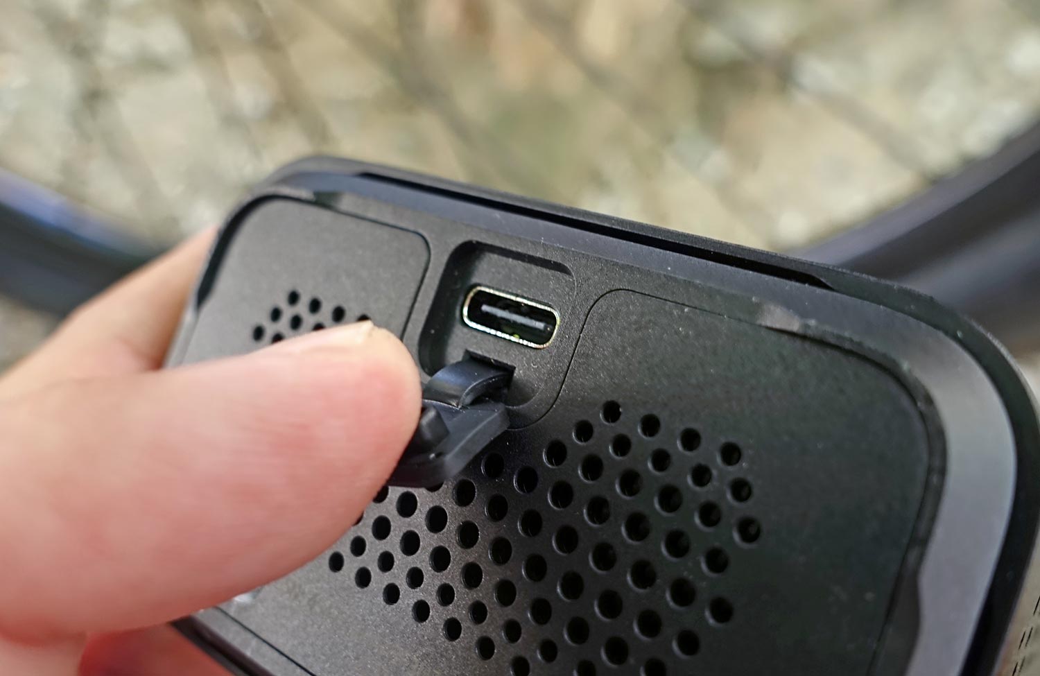 Xiaomi Air Compressor 2 im Test: Die elektrische Luftpumpe fürs Fahrrad 2 Xiaomi Air Compressor 2 Test Review Elektrische Fahrrad Luftpumpe USB C